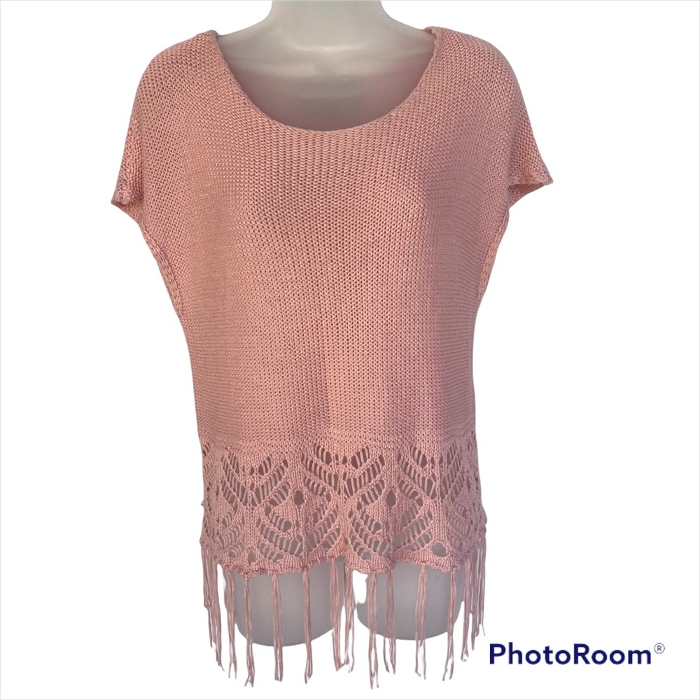 Absolutely Famous Crocheted Boho Fringe Sweater Pink